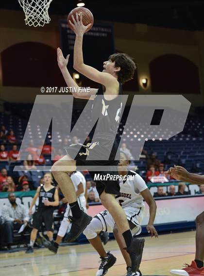 Thumbnail 2 in Sage Creek vs. Mount Miguel (CIF San Diego Division III Final) photogallery.