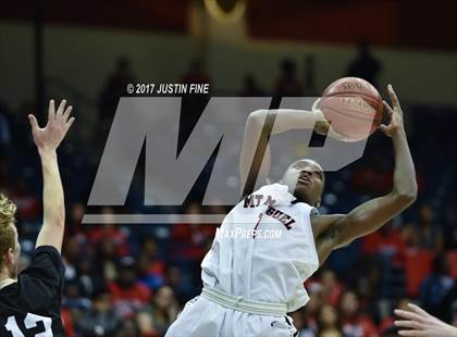 Thumbnail 3 in Sage Creek vs. Mount Miguel (CIF San Diego Division III Final) photogallery.