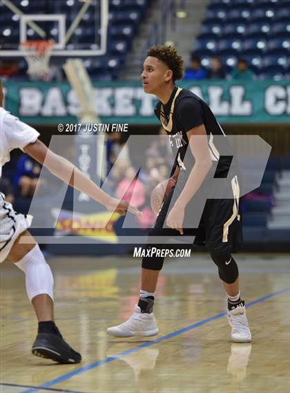 Thumbnail 2 in Sage Creek vs. Mount Miguel (CIF San Diego Division III Final) photogallery.