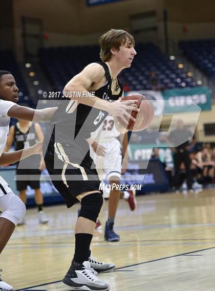 Thumbnail 3 in Sage Creek vs. Mount Miguel (CIF San Diego Division III Final) photogallery.