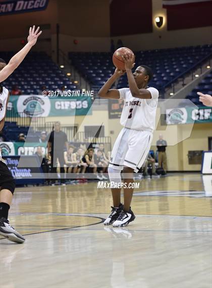 Thumbnail 1 in Sage Creek vs. Mount Miguel (CIF San Diego Division III Final) photogallery.