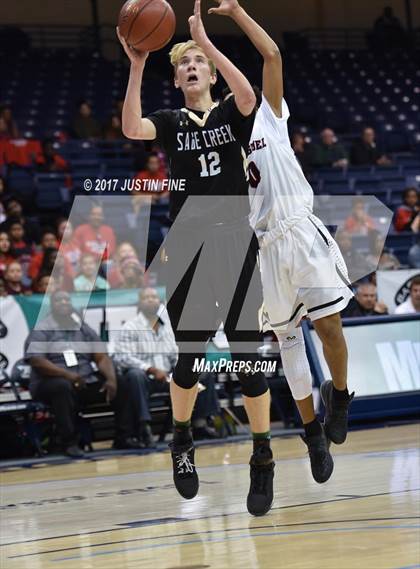 Thumbnail 2 in Sage Creek vs. Mount Miguel (CIF San Diego Division III Final) photogallery.