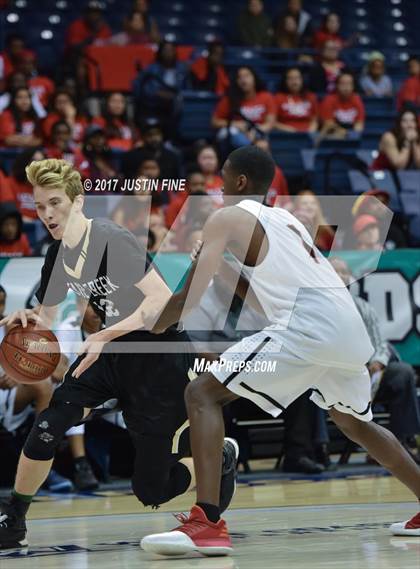 Thumbnail 3 in Sage Creek vs. Mount Miguel (CIF San Diego Division III Final) photogallery.