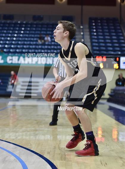 Thumbnail 2 in Sage Creek vs. Mount Miguel (CIF San Diego Division III Final) photogallery.