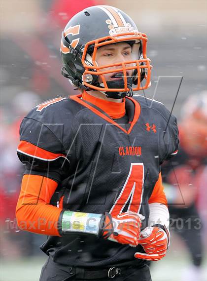 Thumbnail 2 in Redbank Valley vs Clarion Area (PIAA District 9 Class A Final) photogallery.