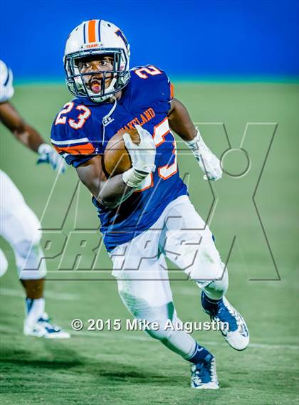 Thumbnail 1 in Lone Star @ Wakeland photogallery.