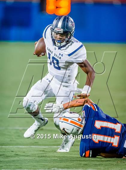 Thumbnail 2 in Lone Star @ Wakeland photogallery.