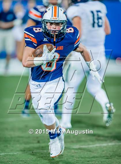 Thumbnail 3 in Lone Star @ Wakeland photogallery.