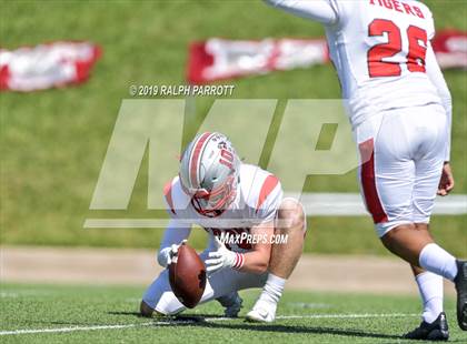 Thumbnail 3 in Fort Bend Travis @ Fort Bend Clements photogallery.