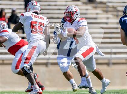 Thumbnail 3 in Fort Bend Travis @ Fort Bend Clements photogallery.