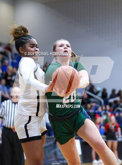 Thumbnail 3 in Liberty vs. Reedy (UIL 5A Girls Basketball Regional Quarterfinal) photogallery.