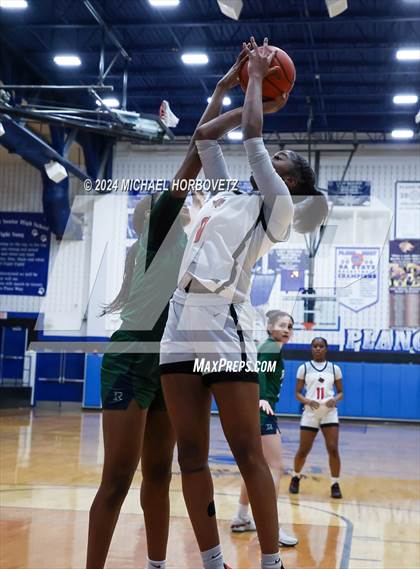 Thumbnail 1 in Liberty vs. Reedy (UIL 5A Girls Basketball Regional Quarterfinal) photogallery.