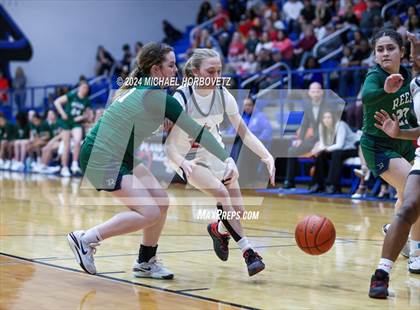 Thumbnail 2 in Liberty vs. Reedy (UIL 5A Girls Basketball Regional Quarterfinal) photogallery.