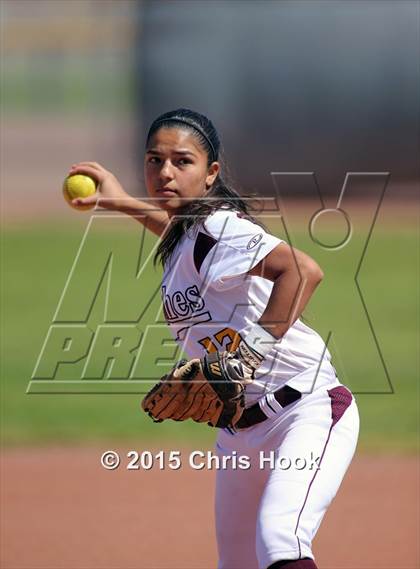 Thumbnail 2 in Tucson High Magnet School vs. Nogales (Tucson Badger Invitational) photogallery.