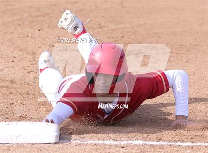 Thumbnail 2 in Union vs. Cathedral Catholic (San Diego Lions Tournament) photogallery.