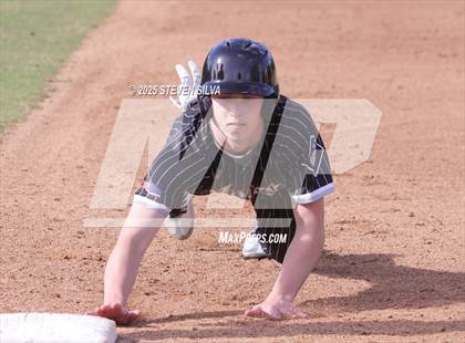 Thumbnail 2 in Union vs. Cathedral Catholic (San Diego Lions Tournament) photogallery.
