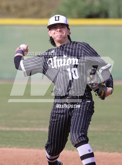 Thumbnail 1 in Union vs. Cathedral Catholic (San Diego Lions Tournament) photogallery.