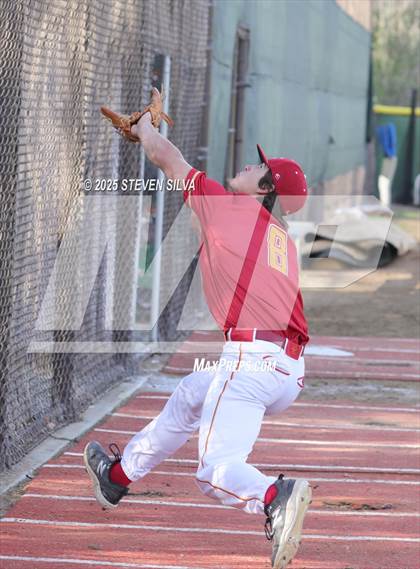Thumbnail 3 in Union vs. Cathedral Catholic (San Diego Lions Tournament) photogallery.