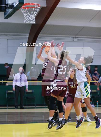 Thumbnail 1 in Mount Ida vs. Ouachita photogallery.