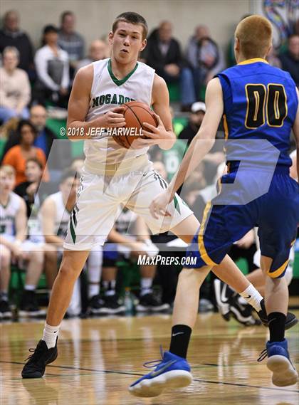 Thumbnail 3 in Lake Center Christian vs. Mogadore photogallery.