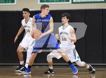 Thumbnail 1 in Lake Center Christian vs. Mogadore photogallery.