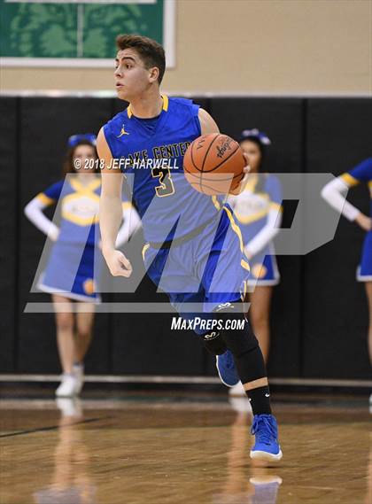 Thumbnail 1 in Lake Center Christian vs. Mogadore photogallery.