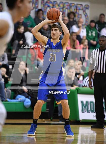 Thumbnail 3 in Lake Center Christian vs. Mogadore photogallery.