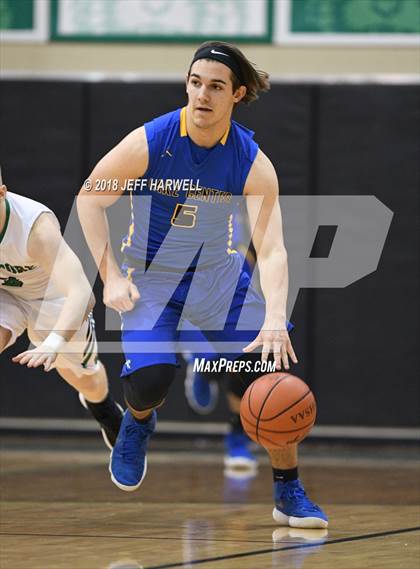 Thumbnail 1 in Lake Center Christian vs. Mogadore photogallery.