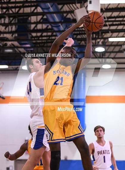 Thumbnail 2 in Crystal River vs. Mainland (Cancer Awareness Classic) photogallery.