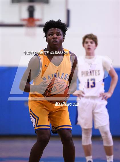 Thumbnail 1 in Crystal River vs. Mainland (Cancer Awareness Classic) photogallery.