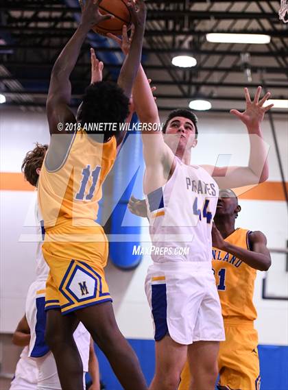 Thumbnail 1 in Crystal River vs. Mainland (Cancer Awareness Classic) photogallery.