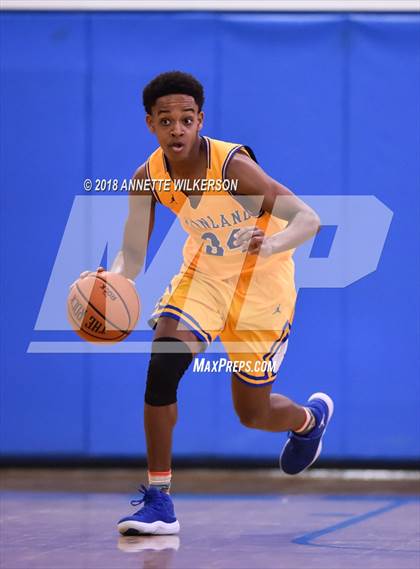 Thumbnail 1 in Crystal River vs. Mainland (Cancer Awareness Classic) photogallery.