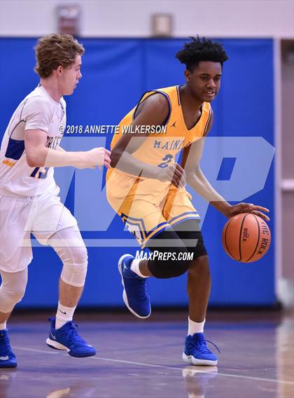 Thumbnail 2 in Crystal River vs. Mainland (Cancer Awareness Classic) photogallery.
