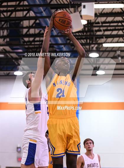 Thumbnail 2 in Crystal River vs. Mainland (Cancer Awareness Classic) photogallery.