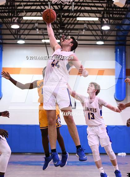 Thumbnail 2 in Crystal River vs. Mainland (Cancer Awareness Classic) photogallery.