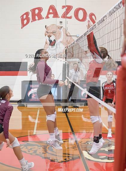 Thumbnail 3 in Brazos vs Columbia photogallery.