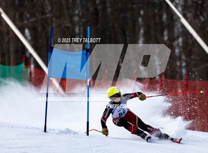 Thumbnail 2 in NYSPHAA Section V Class A&B Giant Slalom Final (Second Run) photogallery.
