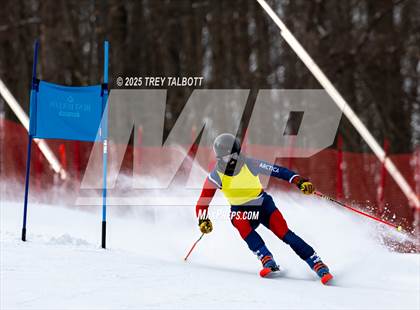 Thumbnail 2 in NYSPHAA Section V Class A&B Giant Slalom Final (Second Run) photogallery.