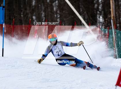 Thumbnail 2 in NYSPHAA Section V Class A&B Giant Slalom Final (Second Run) photogallery.