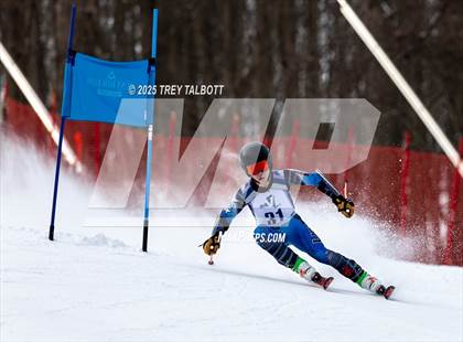 Thumbnail 3 in NYSPHAA Section V Class A&B Giant Slalom Final (Second Run) photogallery.