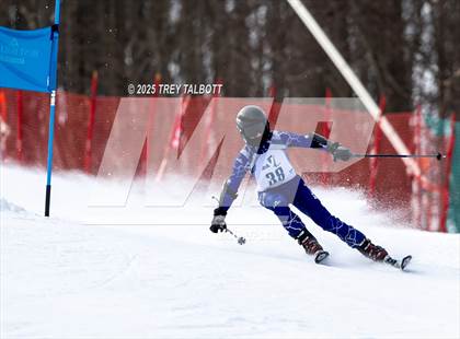 Thumbnail 2 in NYSPHAA Section V Class A&B Giant Slalom Final (Second Run) photogallery.