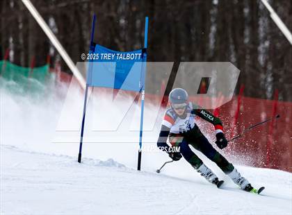 Thumbnail 2 in NYSPHAA Section V Class A&B Giant Slalom Final (Second Run) photogallery.