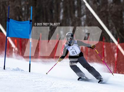 Thumbnail 2 in NYSPHAA Section V Class A&B Giant Slalom Final (Second Run) photogallery.