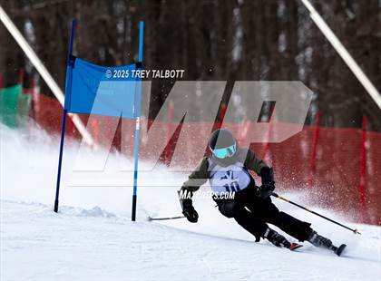 Thumbnail 3 in NYSPHAA Section V Class A&B Giant Slalom Final (Second Run) photogallery.