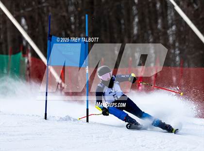 Thumbnail 2 in NYSPHAA Section V Class A&B Giant Slalom Final (Second Run) photogallery.