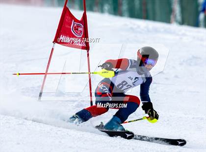 Thumbnail 2 in NYSPHAA Section V Class A&B Giant Slalom Final (Second Run) photogallery.