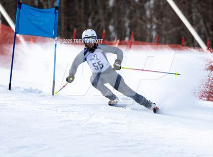 Thumbnail 3 in NYSPHAA Section V Class A&B Giant Slalom Final (Second Run) photogallery.