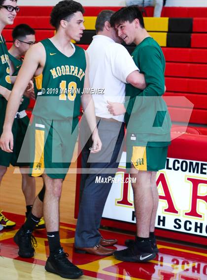 Thumbnail 1 in Moorpark vs Shalhevet photogallery.