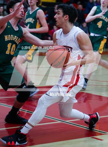 Thumbnail 2 in Moorpark vs Shalhevet photogallery.
