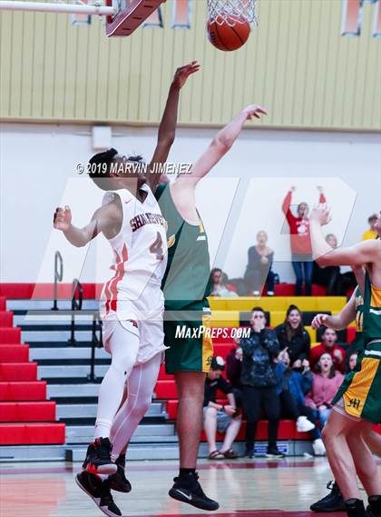 Thumbnail 3 in Moorpark vs Shalhevet photogallery.